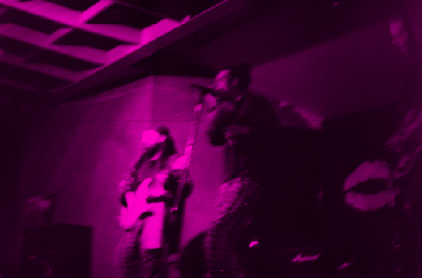 hotlips1altered1.gif (65883 bytes)